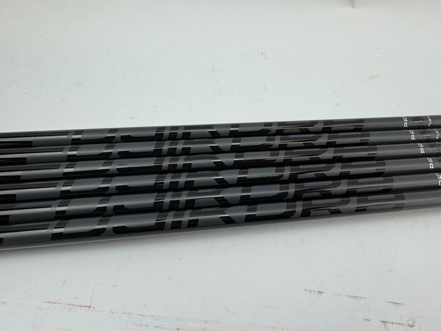 Fujikura Pro Iron Shaft Set (6) 63i Regular Flex Graphite/0.370 Parallel /220840
