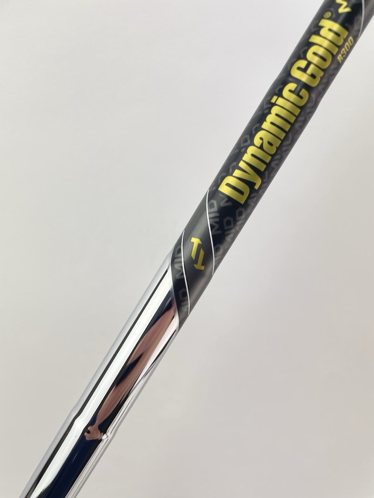 Dynamic Gold Mid 100 Iron Shaft Regular Flex Steel 35.75 /0.355 Tapered /253232