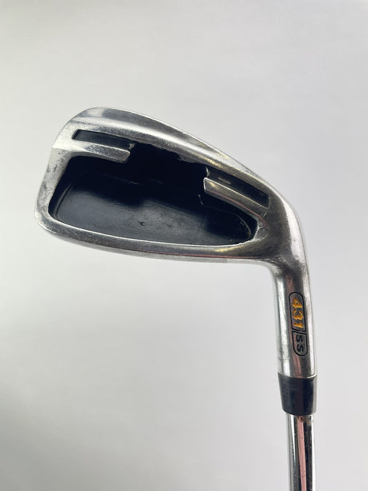 Wilson Golf 6 Iron Mens Regular Flex Steel /Right Handed /New Grip /206040
