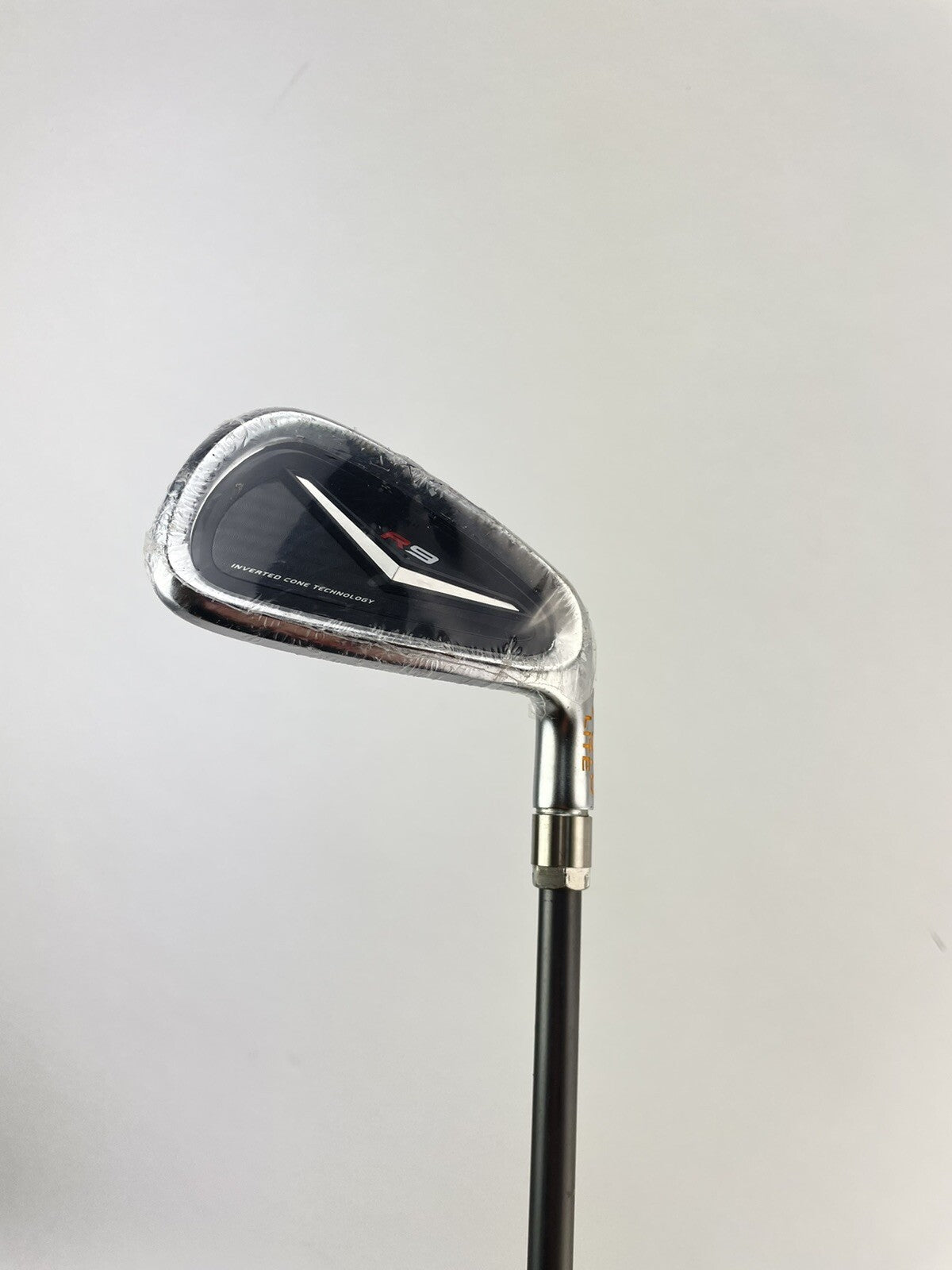 Taylormade R9 6 Iron Lite Regular  Graphite /Right /New Grip /Demo /+1/2" /1899013