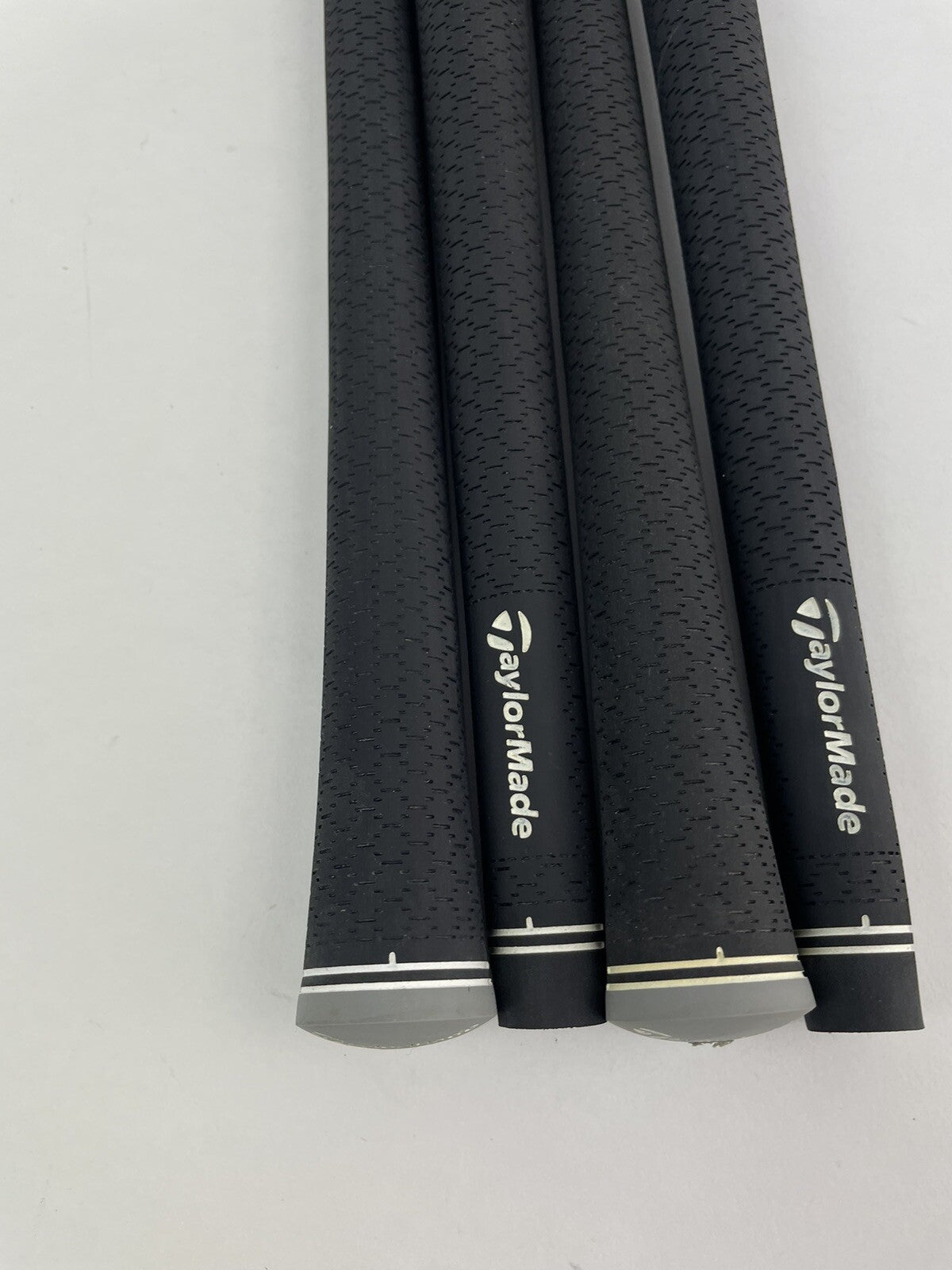 Lamkin Taylormade Golf Grips (4) Standard /Black /Grey /Pulled /205582