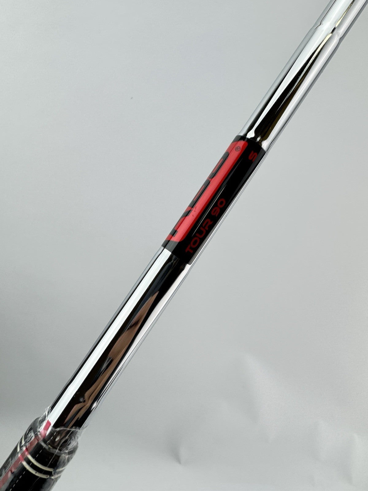 KBS Tour 90 Iron Shaft Stiff Flex Steel 36.25” /0.370 Parallel /Lamkin /300353