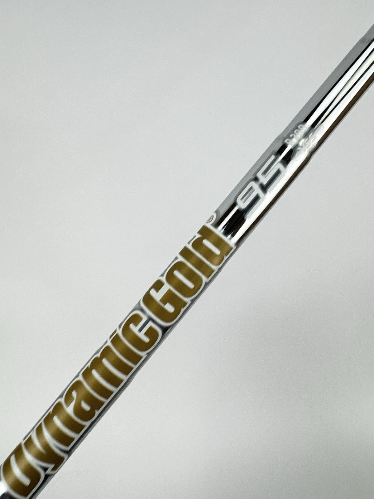 Dynamic Gold 95 Iron Shaft Vss Pro Regular Flex Steel 35.75/0.355 Tapered /332803
