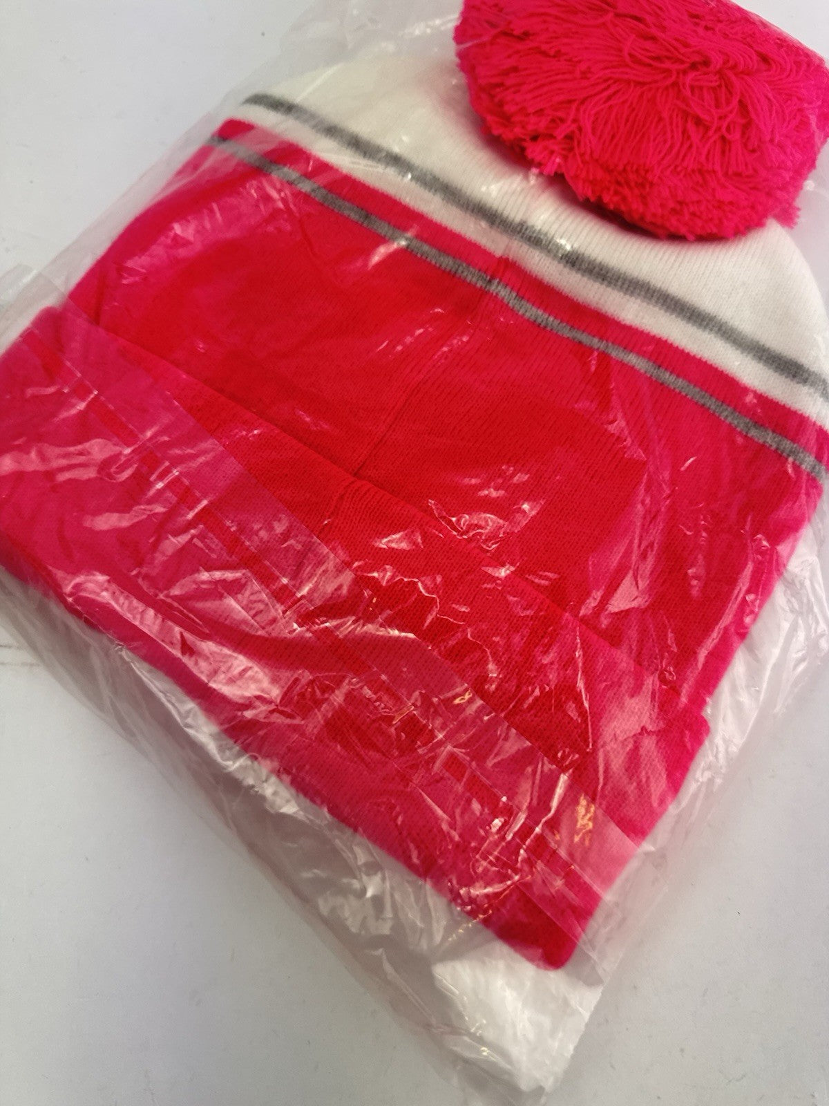 Proquip Golf Beanie Fleece Line Bobble /One Size /Pink /White /New /300587