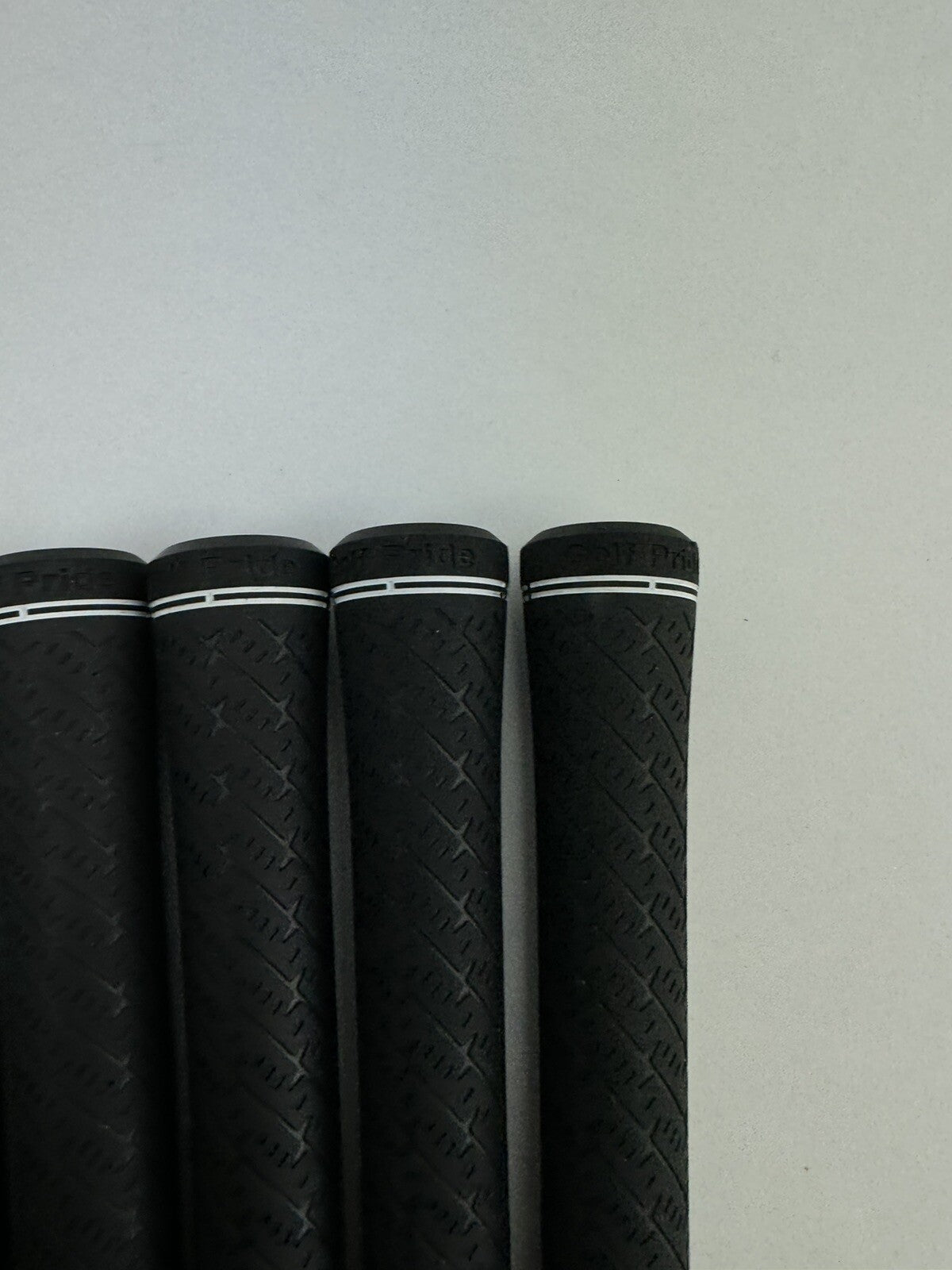 Golf Pride Z-Grip Golf Grips (5) Callaway /Standard /Black /White /Pulled /342006