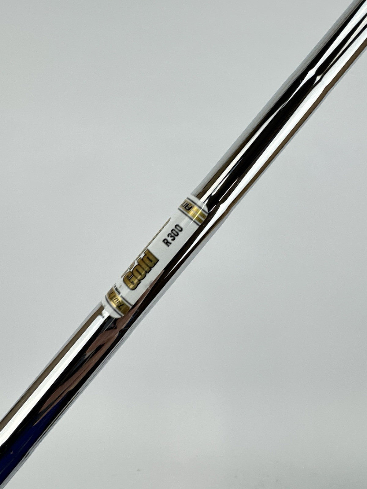 Dynamic Gold AMT Iron Shaft R300 Regular Flex Steel 35.5 /0.355 Tapered /318794