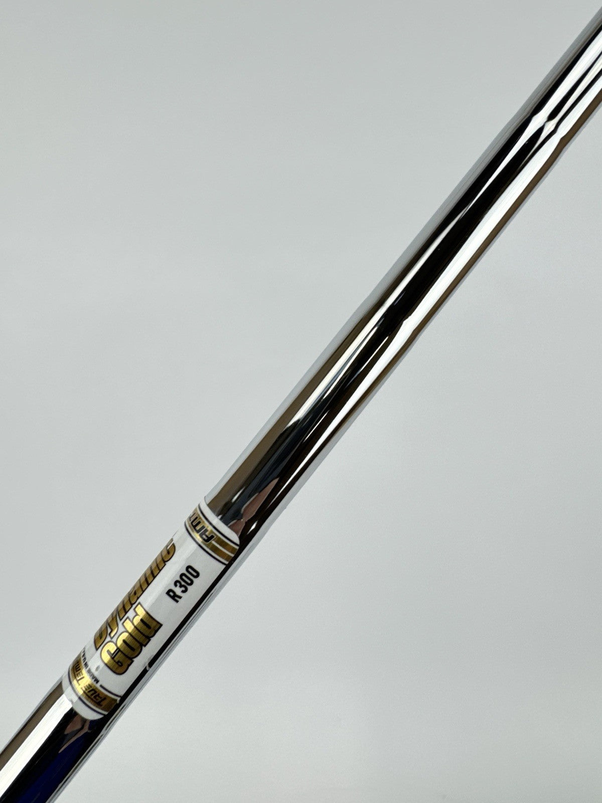 Dynamic Gold AMT Iron Shaft R300 Regular Flex Steel 35.5 /0.355 Tapered /318796