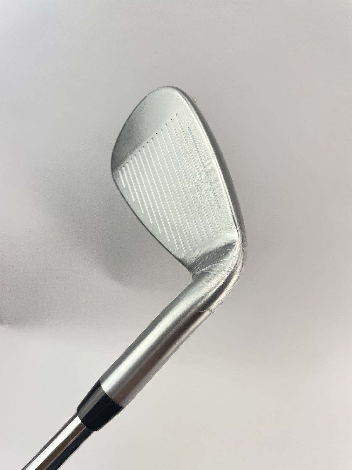 Cobra LTDX Pitching Wedge Left Handed KBS Tour 90 Regular Flex Steel /New /2608710