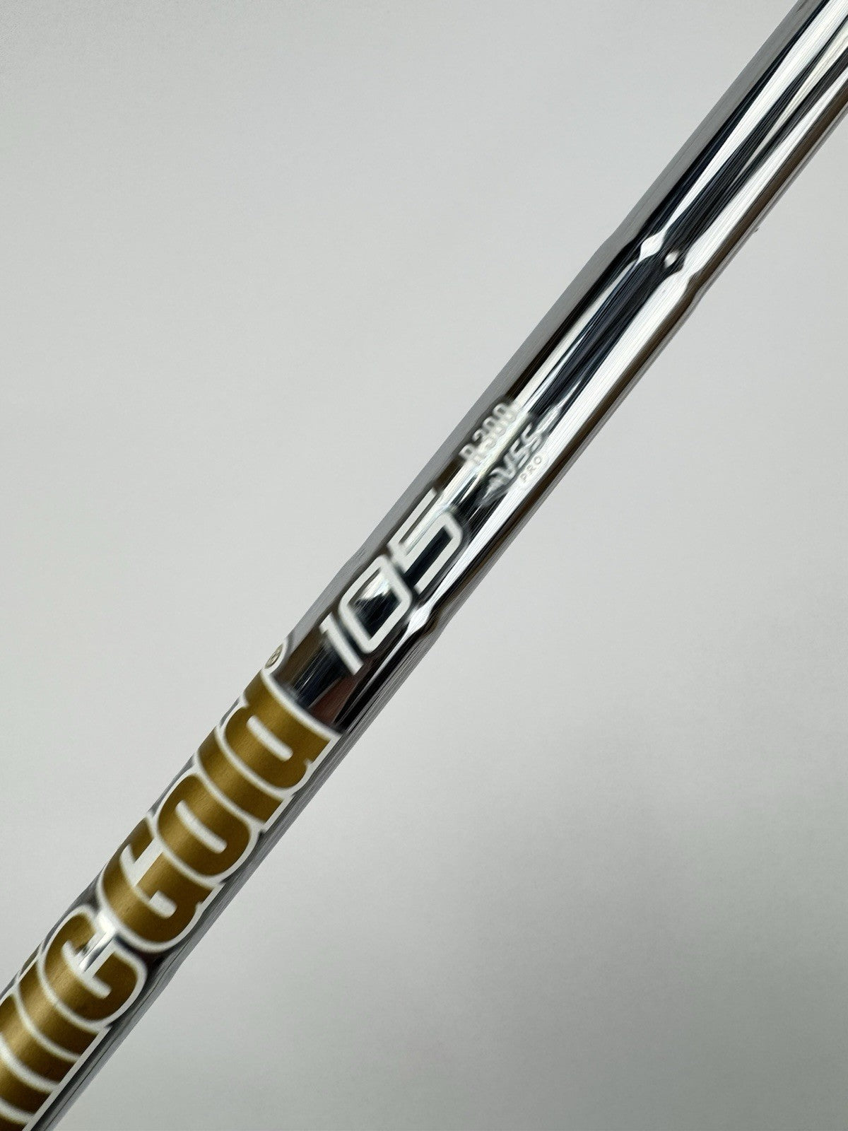 Dynamic Gold 105 Iron Shaft R300 Regular Flex Steel 35.25” /0.355 Tapered /326024