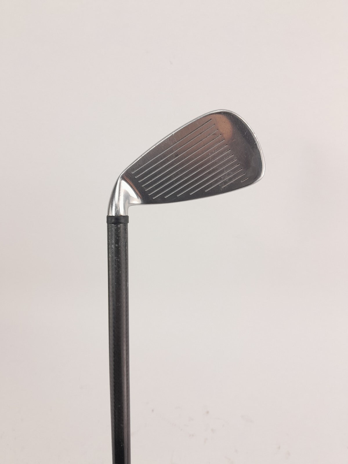 Wilson Distance 6 Iron Deep Red Regular Graphite /Right Hand /New Grip /168476