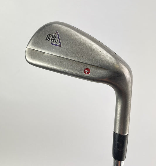 Taylormade Ladies 9 Iron ICW11 Ladies Flex Steel /Right Handed /New Grip /191610