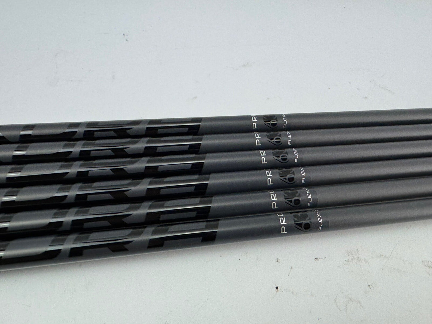 Fujikura Pro Iron Shaft Set (6) 63i Regular Flex Graphite/0.370 Parallel /220843