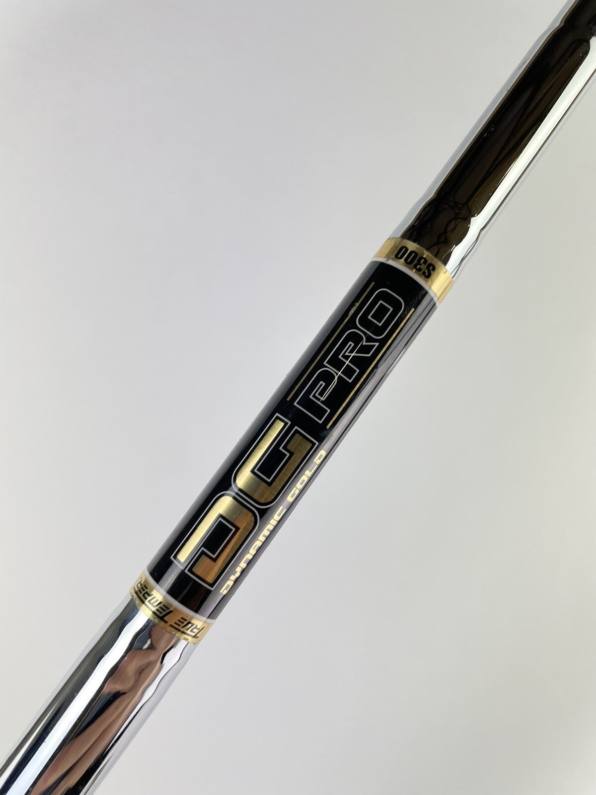 Dynamic Gold Pro Iron Shaft S300 Stiff Flex Steel 35.5" /0.355 Tapered /138742