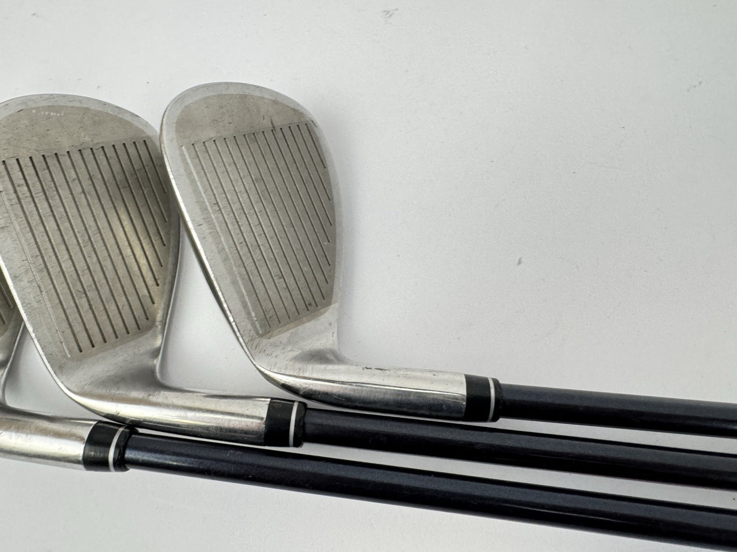 Yonex Ladies Irons 9,PW+SW V-Mass 400FL Ladies Graphite /Right /New Grips/342877