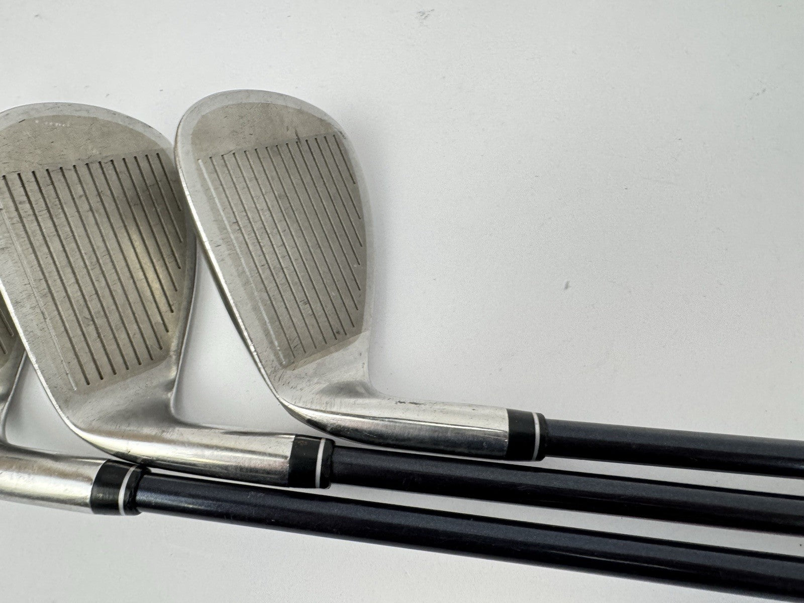 Yonex Ladies Irons 9,PW+SW V-Mass 400FL Ladies Graphite /Right /New Grips/342877