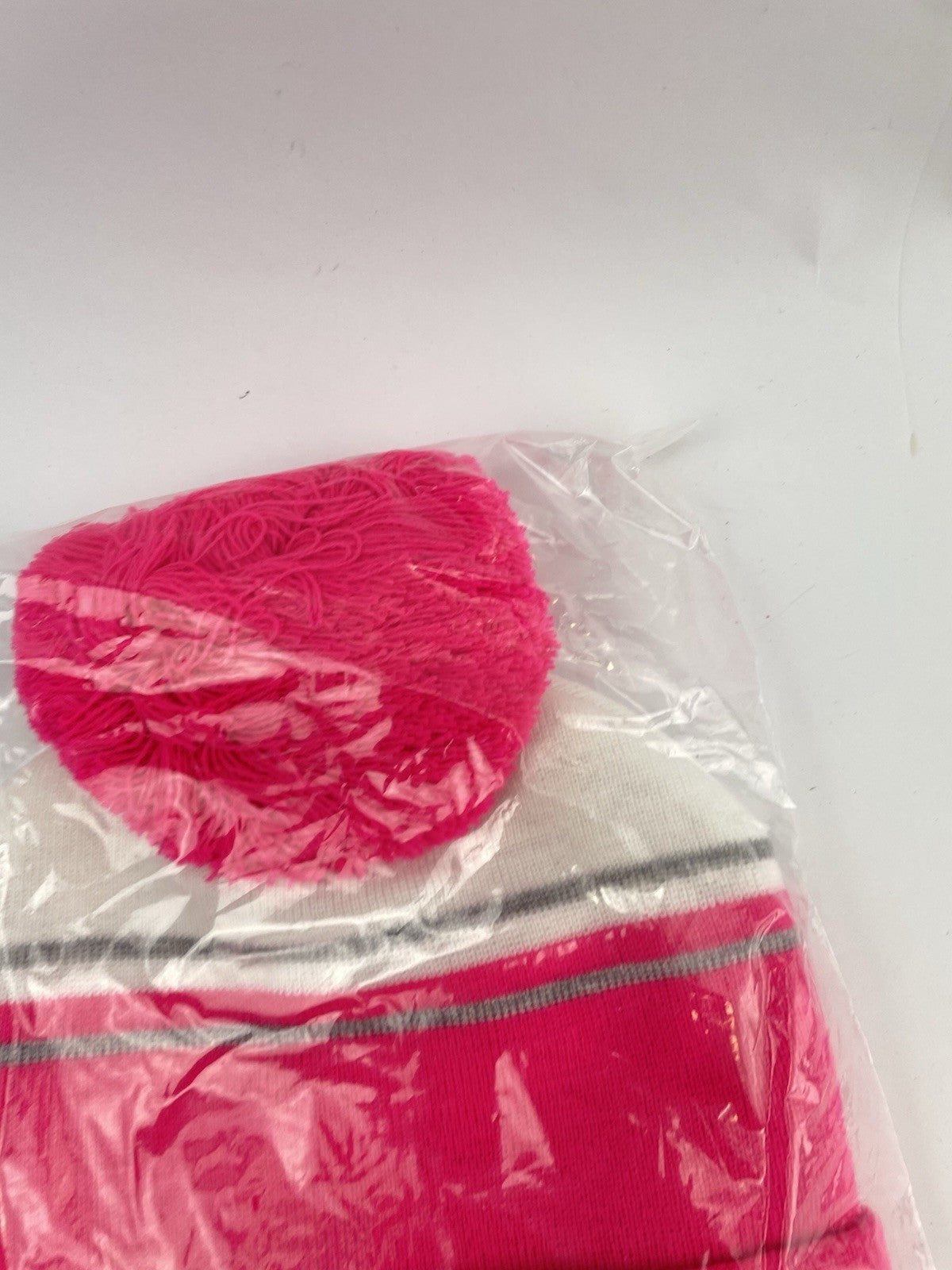 Proquip Golf Beanie Fleece Line Bobble /One Size /Pink /White /New /282393