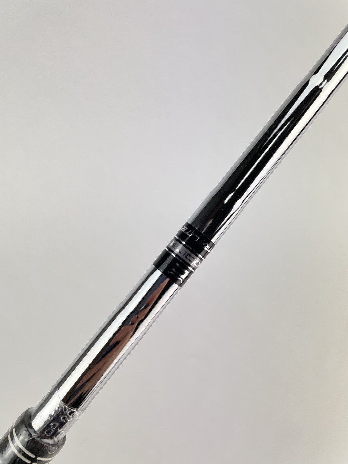 Cobra Ultralite Iron Shaft Stiff Flex Steel 35.75" /Lamkin /0.370 Parallel/175011