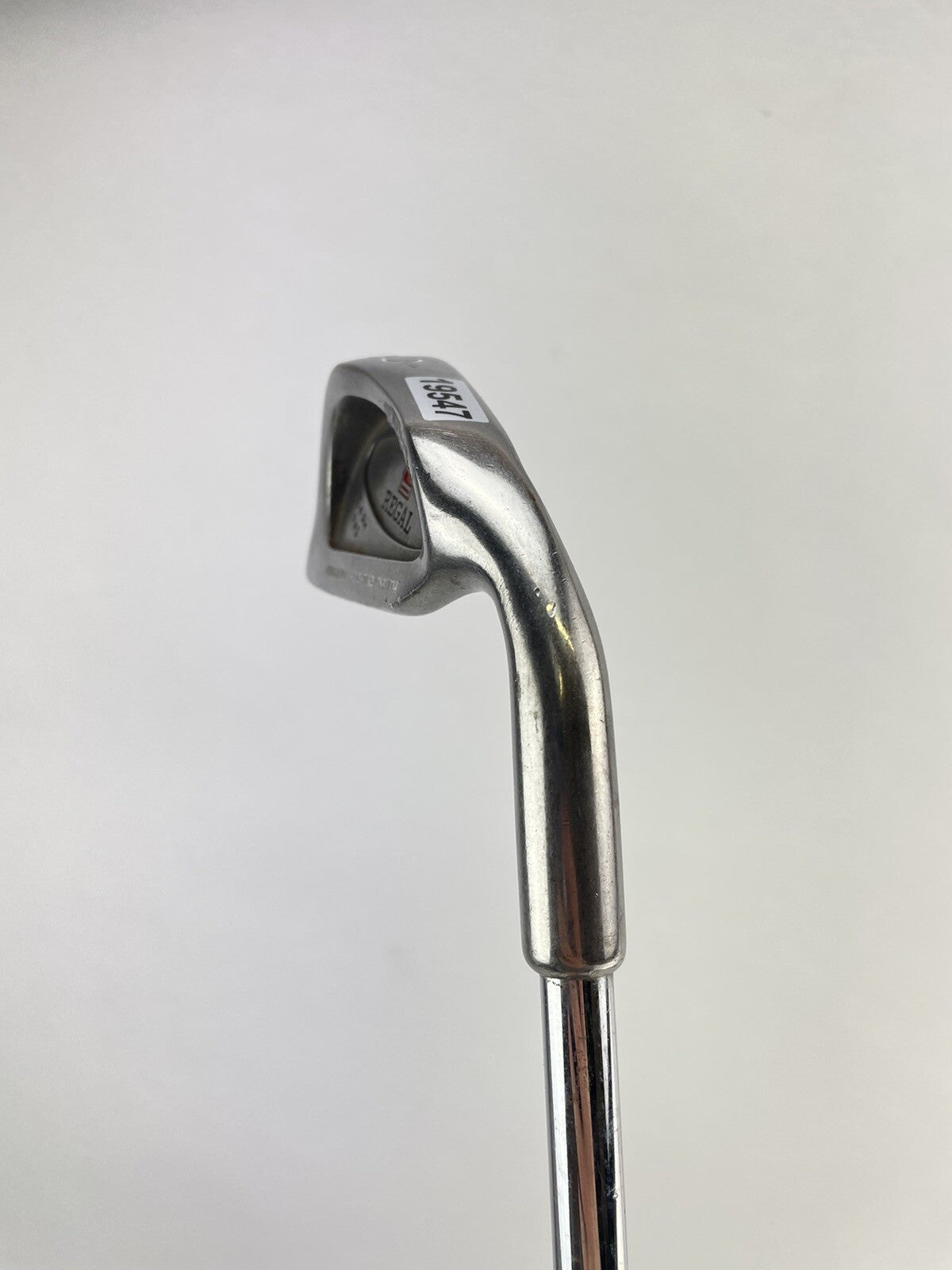 Regal Golf 2 Iron Regular Flex Steel Shaft /Right Handed /New Grip /195476