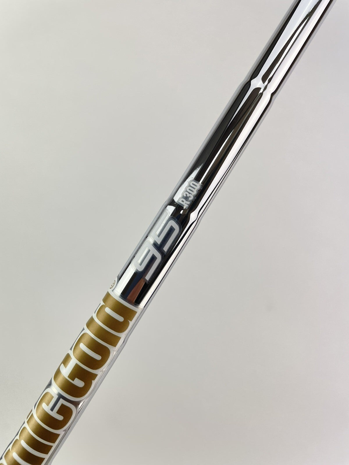 Dynamic Gold 95 Iron Shaft R300 Regular Steel 35.25" /0.355 Tapered /288924