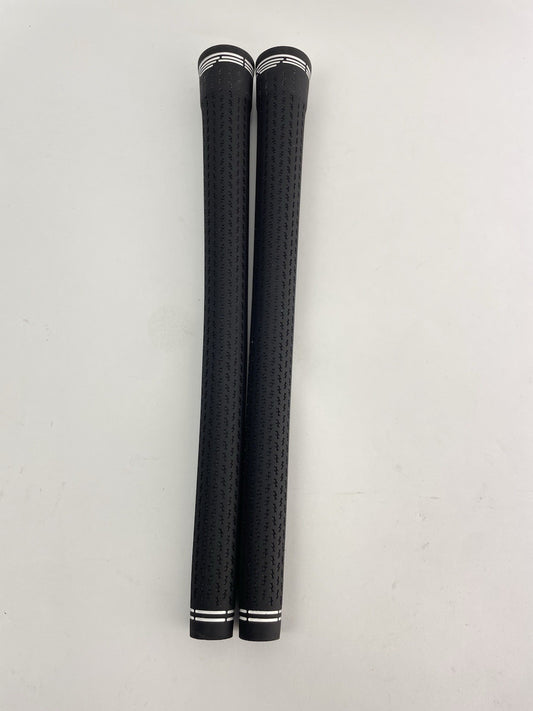 New Lamkin Golf Grips (2) Standard /+58R /Arccos Compatible /Black /White /298670