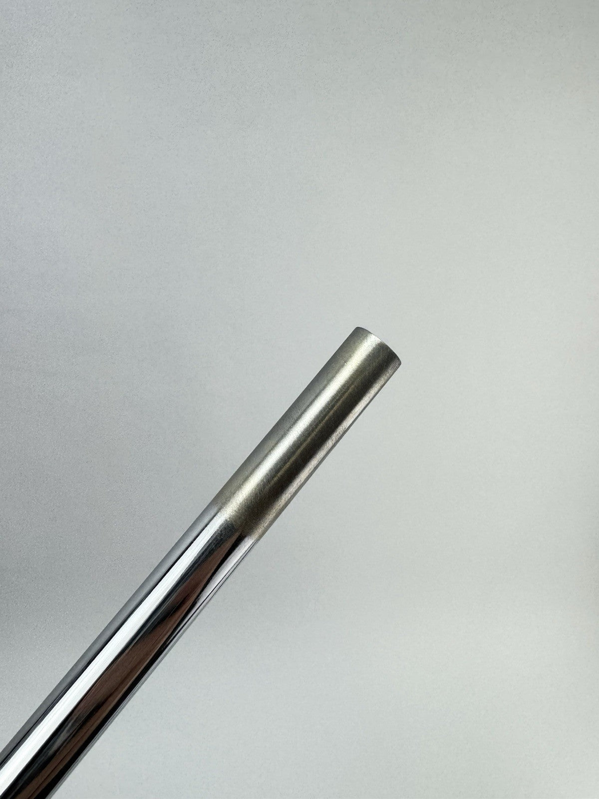 KBS Tour Lite Iron Shaft Regular Flex Steel 35.75” /0.370 Parallel Lamkin /306666
