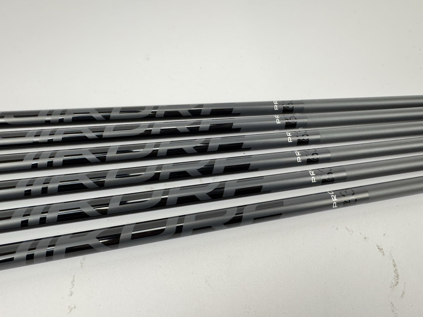 Fujikura Pro Iron Shafts 5-PW Senior Graphite 0.355 Tapered /Jumbo Grips/New2