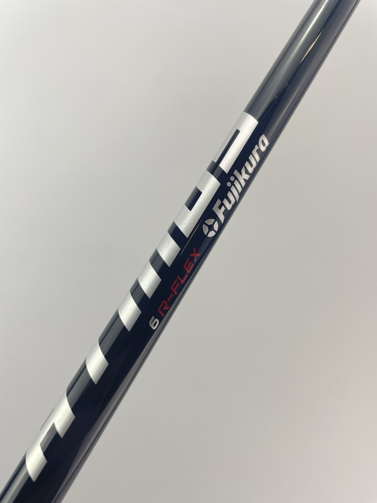 Fujikura Atmos Iron Shaft Regular Flex Graphite 36” /0.355 Tapered /301124