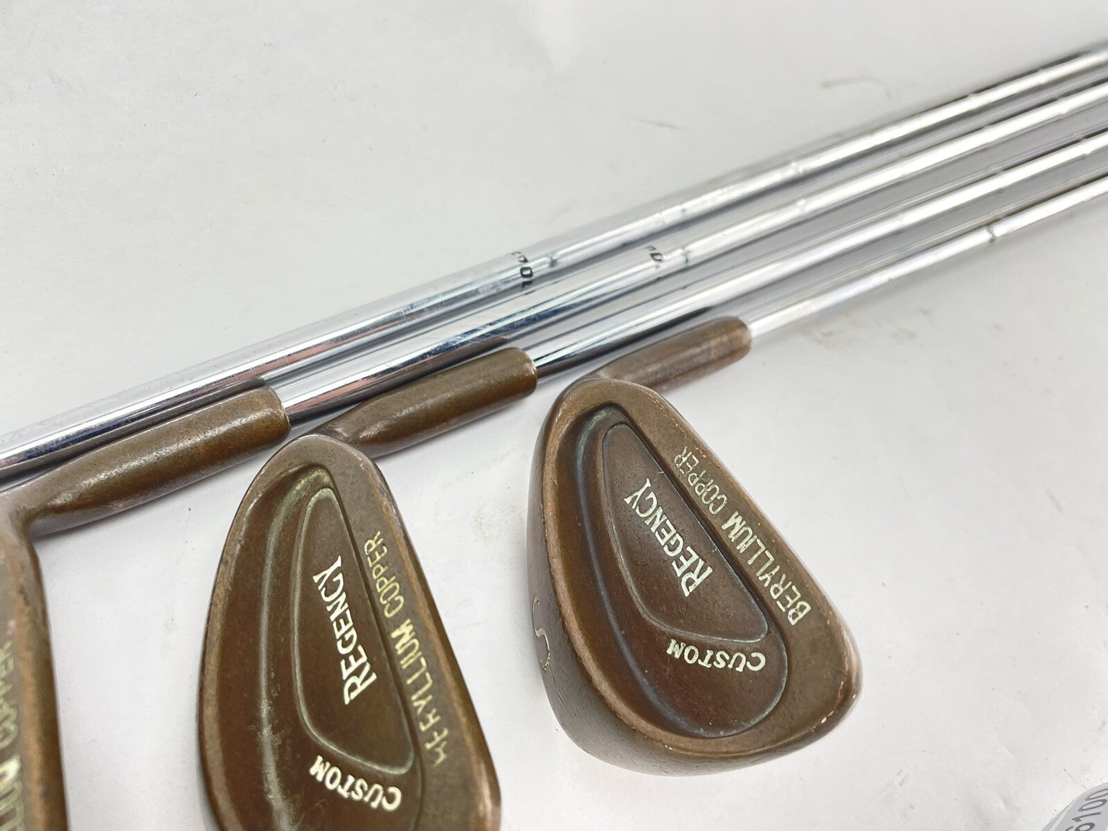 Beryllium Copper Irons Regency 7,9,PW + SW Regular Steel /Right /New Grips/160912