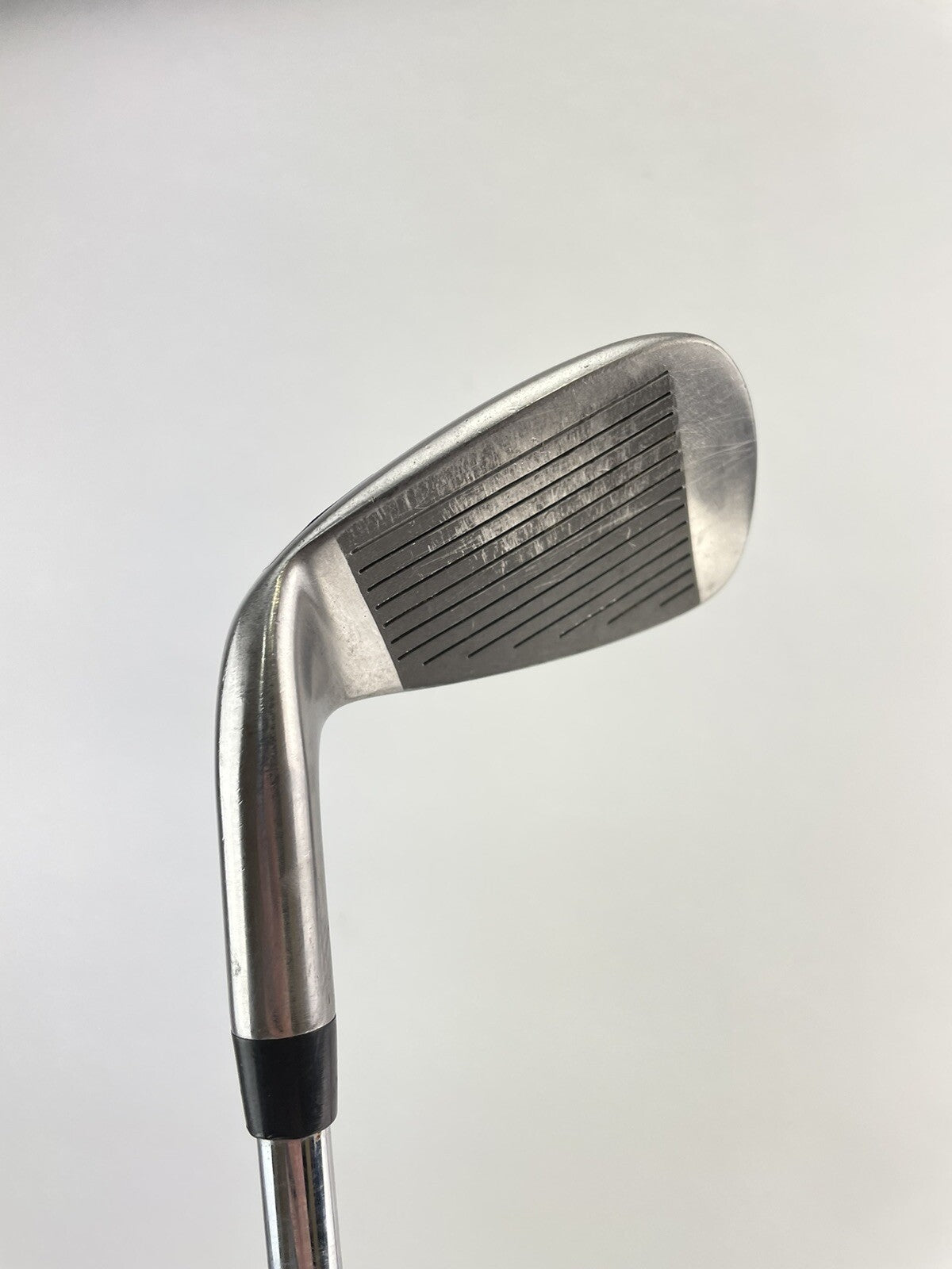 Wilson Golf 9 Iron Regular Flex Steel Shaft /Right Hand /New Grip /2005910