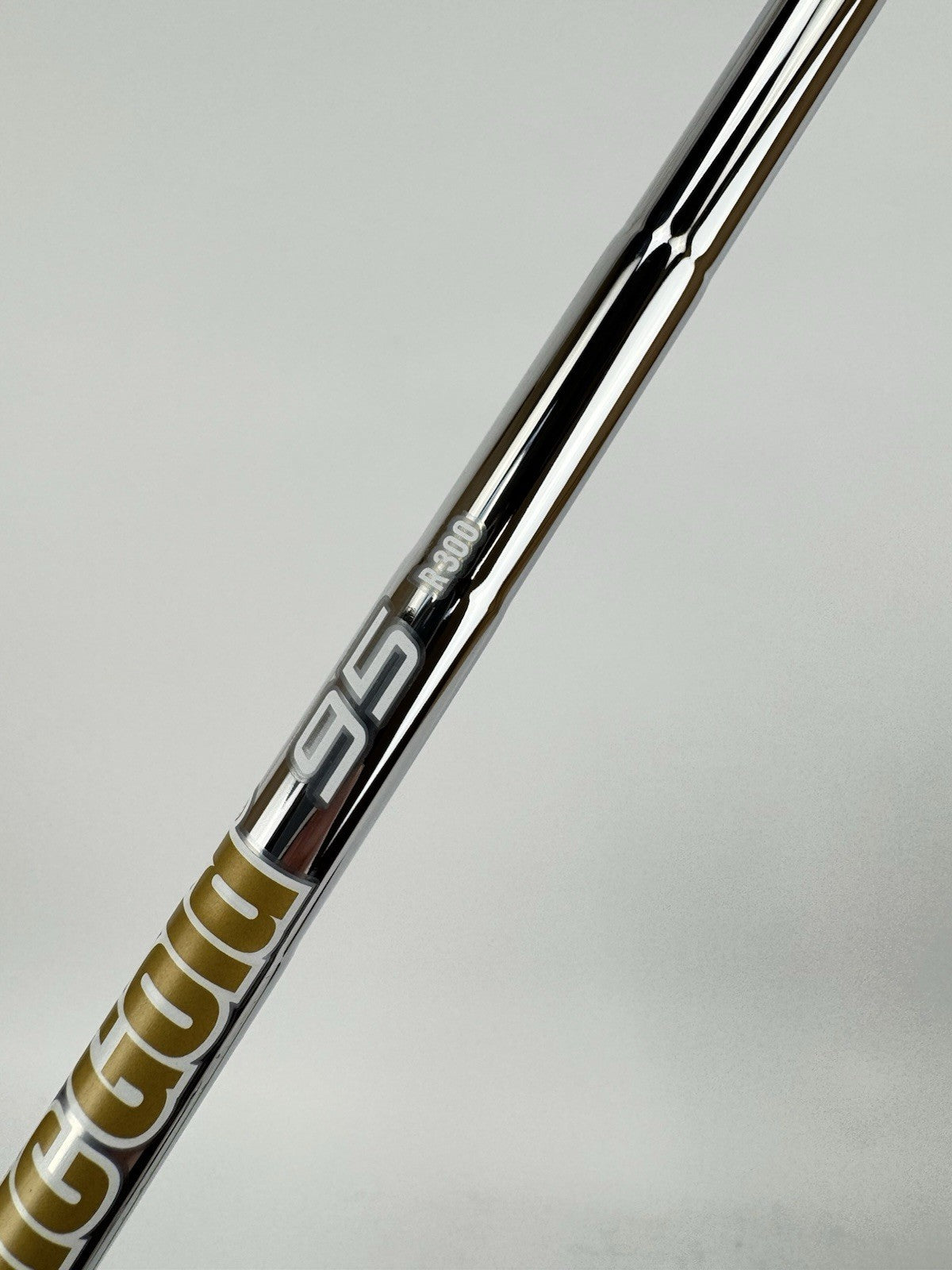 Dynamic Gold 95 Iron Shaft R300 Regular Flex Steel 35.25 /0.355 Tapered/316915