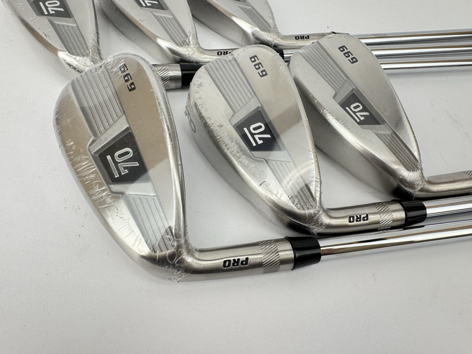 Sub70 699 Irons V2 5-PW Left Handed Elevate 95 Vss Regular Steel /New /343503