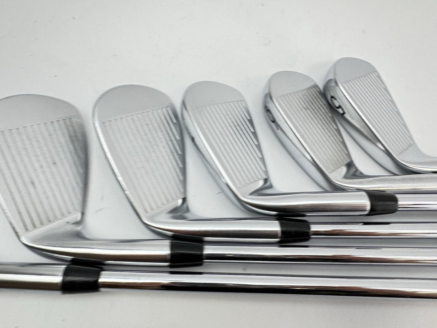 Titleist T100s Irons 5-PW Project X LZ 6.0 Stiff Steel +1/2 /New Grips /290936