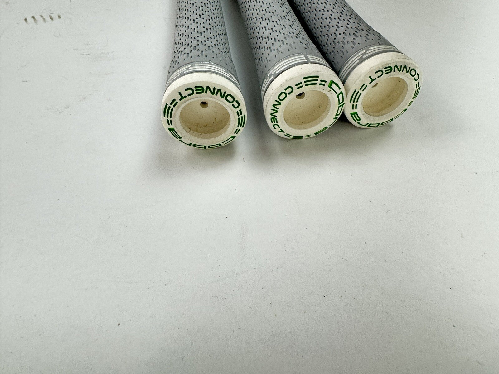 Lamkin Womens Golf Grips (3) Cobra Connect Compatible /Grey /New /192135