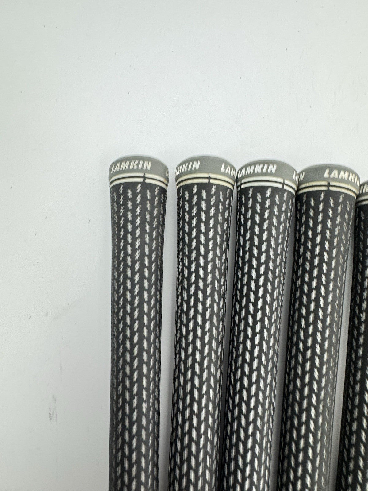 Lamkin Crossline Taylormade Grips (5) 360 Standard /Black/Grey /Pulled /272043