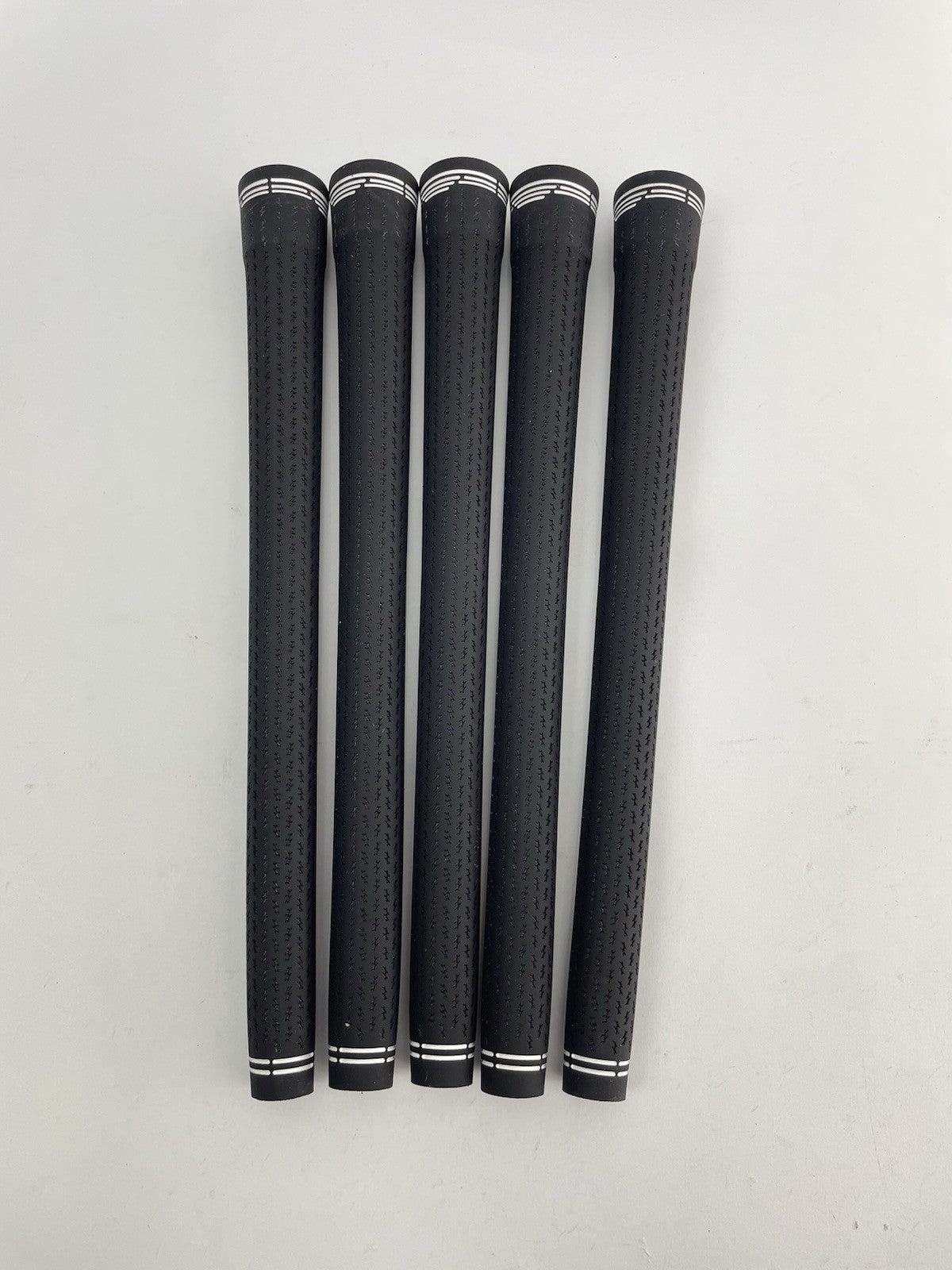 New Lamkin Golf Grips (5) Standard /+58R /Arccos Compatible /Black /White /298700