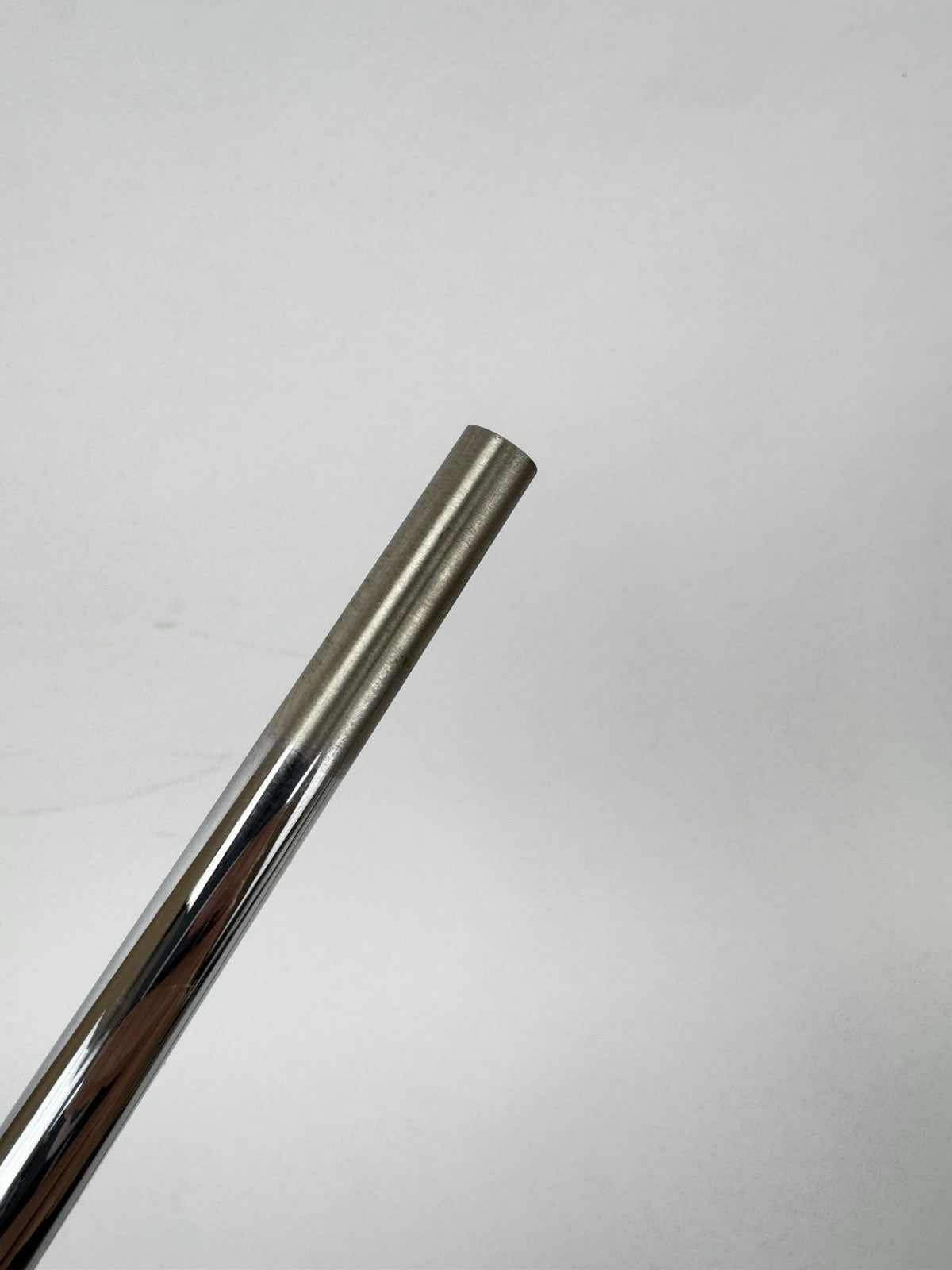 Nippon 950GH Neo Iron Shaft Regular Steel 36.5” /0.355 Tapered /Gripped /344577