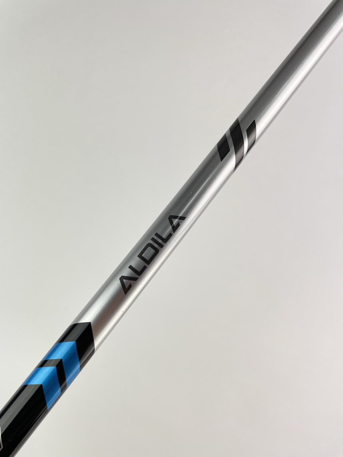 Aldila Ascent Iron Shaft Senior Flex Graphite 35.5" /0.370 Parallel /182037