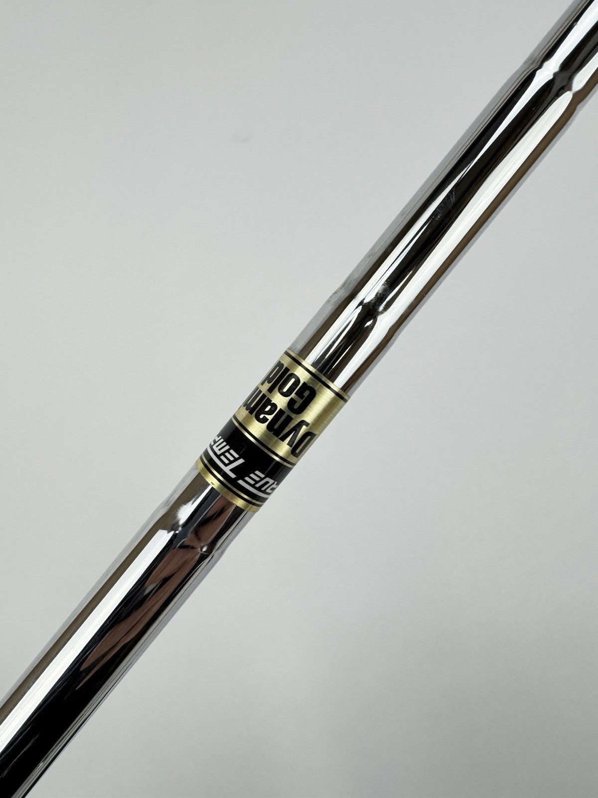 Dynamic Gold S300 Iron Shaft Stiff Flex Steel 35.75” /0.370 Parallel /328380