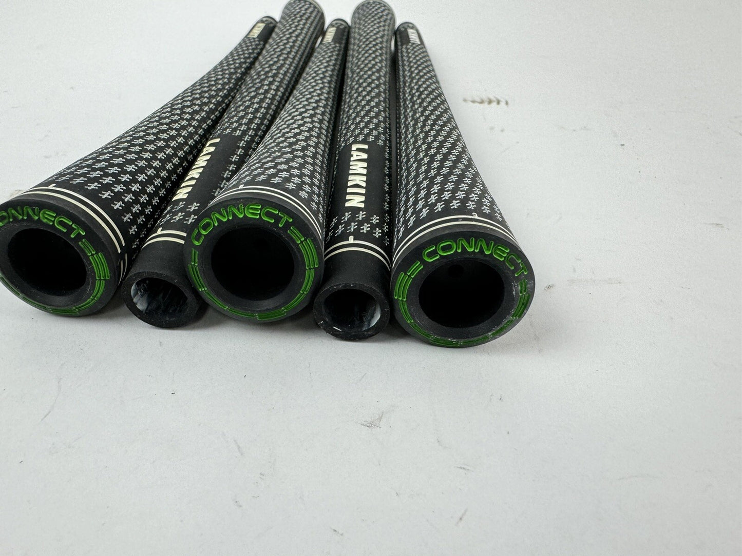 Lamkin Crossline Golf Grips (5) Men’s Standard /Arcoss Connect Compatible/234345