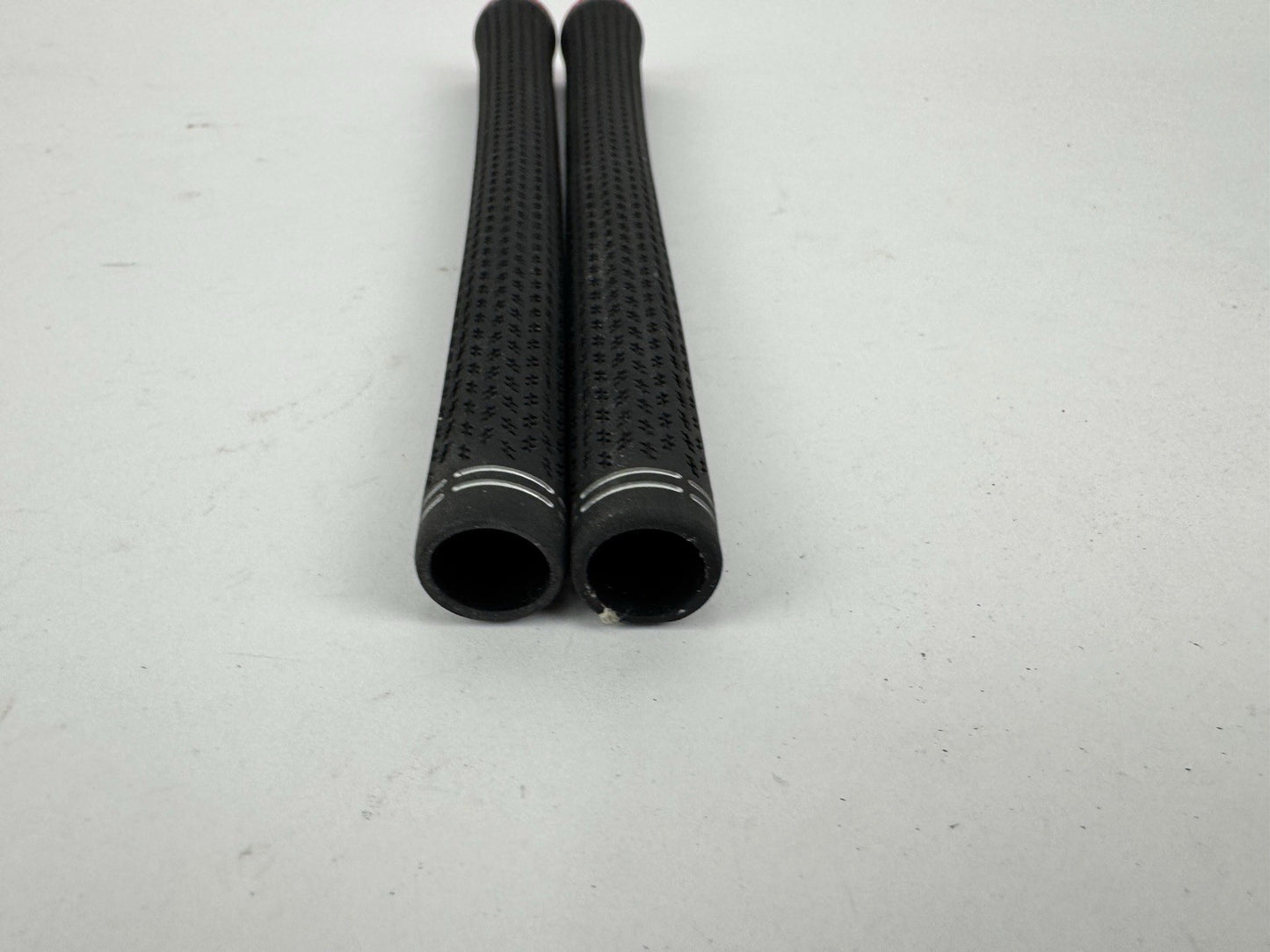 Lamkin Crossline Grips (2) 360 Men’s Standard /Black/Red /Pulled /333857