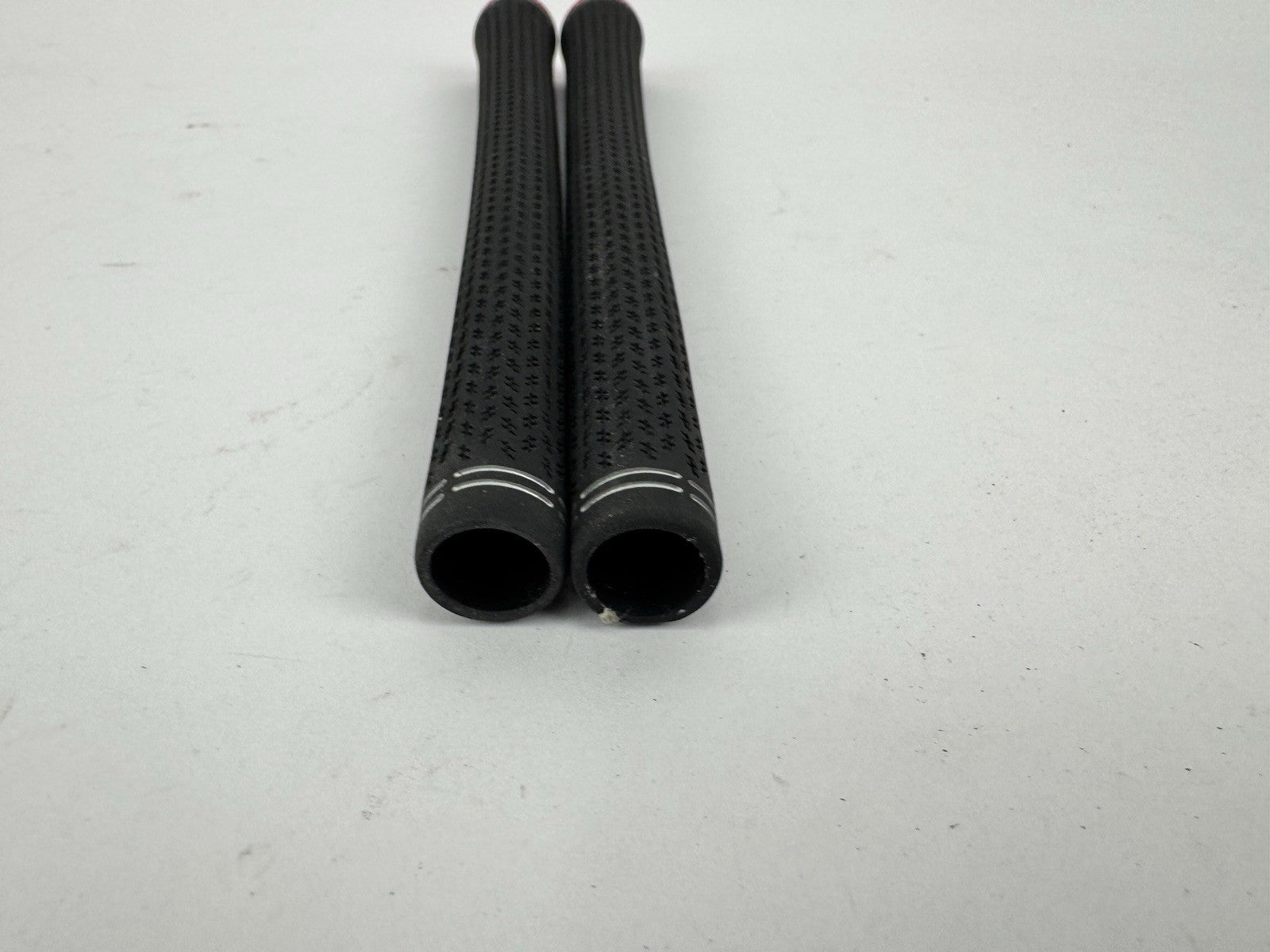 Lamkin Crossline Grips (2) 360 Men’s Standard /Black/Red /Pulled /333857