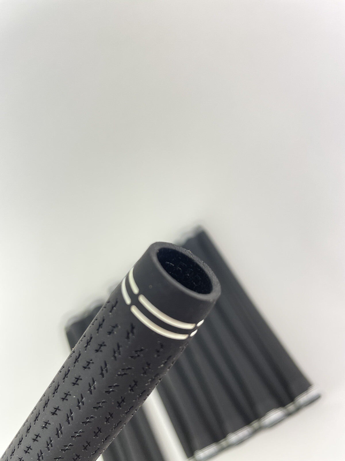 Lamkin Cobra Golf Grips Set (8) Standard /+58R /Black/White /Brand New10