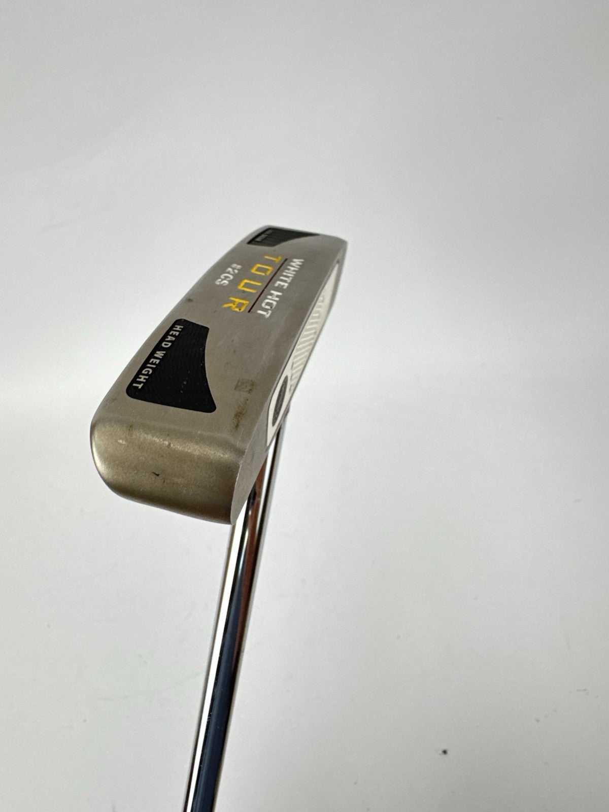 Odyssey White Hot Tour Putter 2CS Center Shaft Blade 33” /New Grip /352293