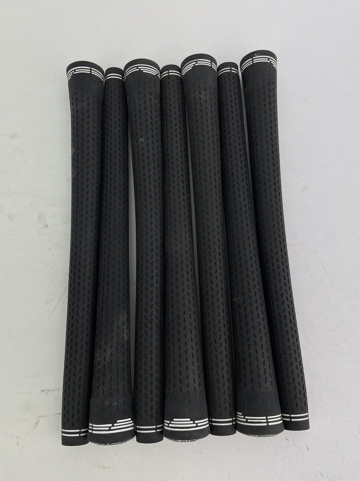 Cobra Lamkin Golf Grips (7) Standard /Black /Pulled /Arccos Compatible /328190