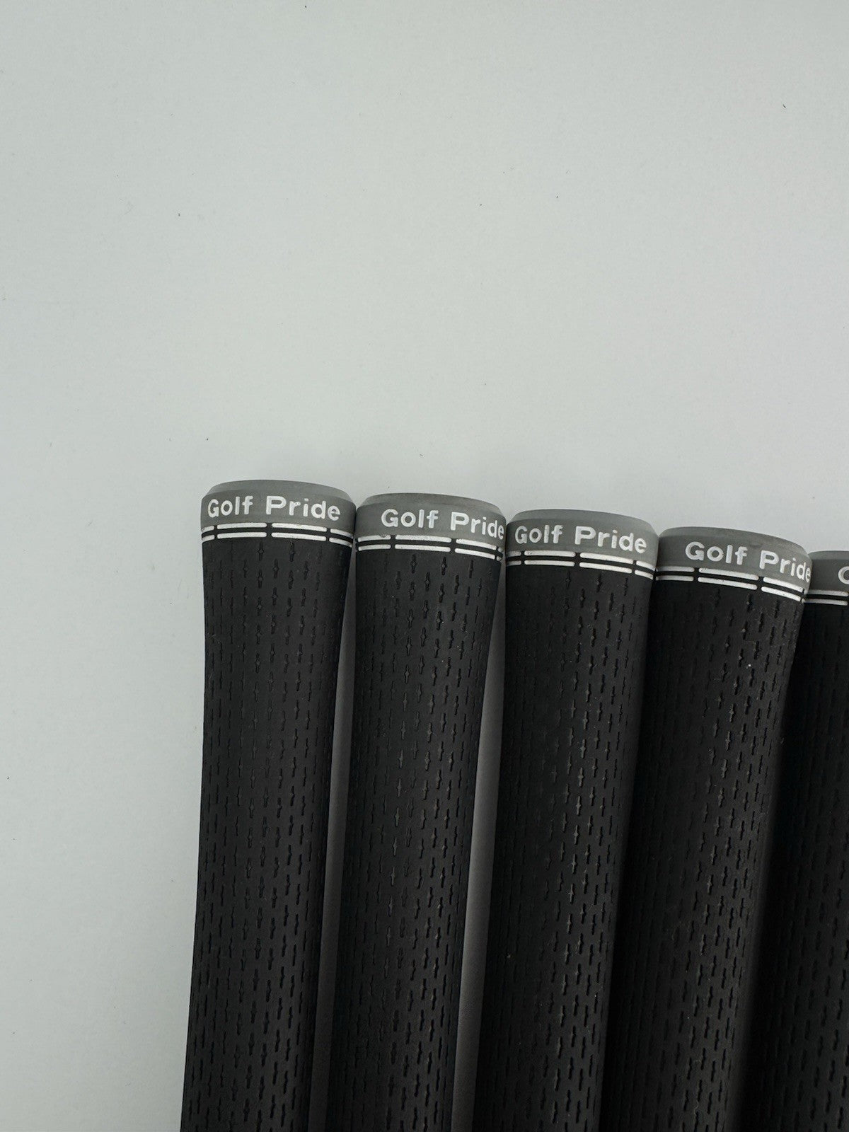 Golf Pride Midsize Tour Velvet 360 Soft Grips (10) Black /Grey /Pulled /344692