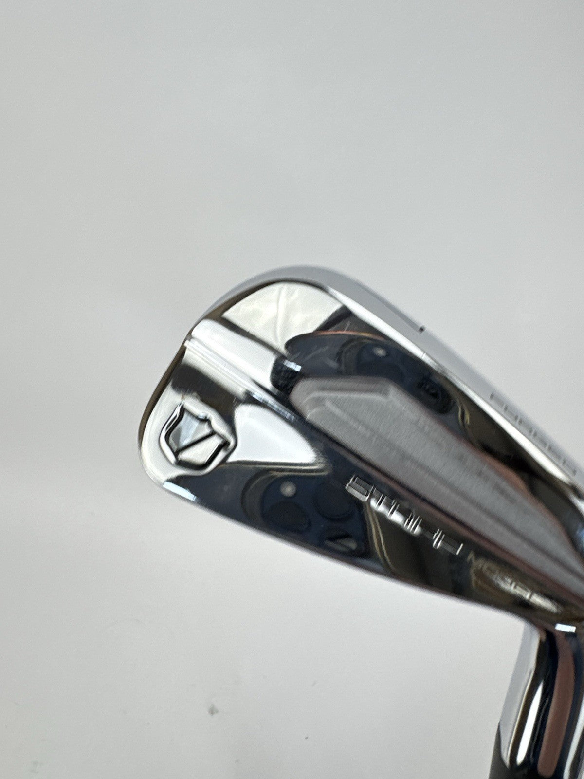 Wilson Staff Model 7 Iron Forged Blade KBS $-Taper Lite 100 Stiff Steel /339654
