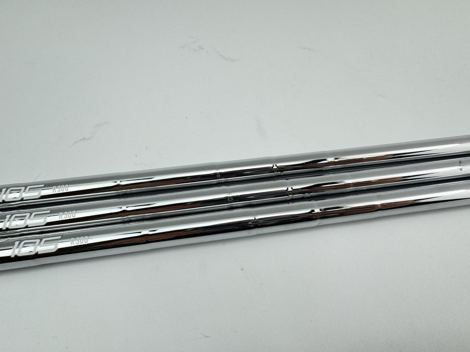 Dynamic Gold Wedge Shaft Set (3) 105 R300 Regular Steel /0.355 Tapered /328877