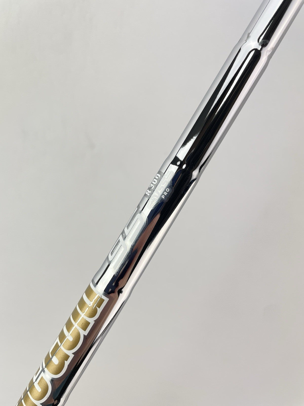 Dynamic Gold 95 Iron Shaft Vss Pro Regular Flex Steel 35.25 /0.355 /264108