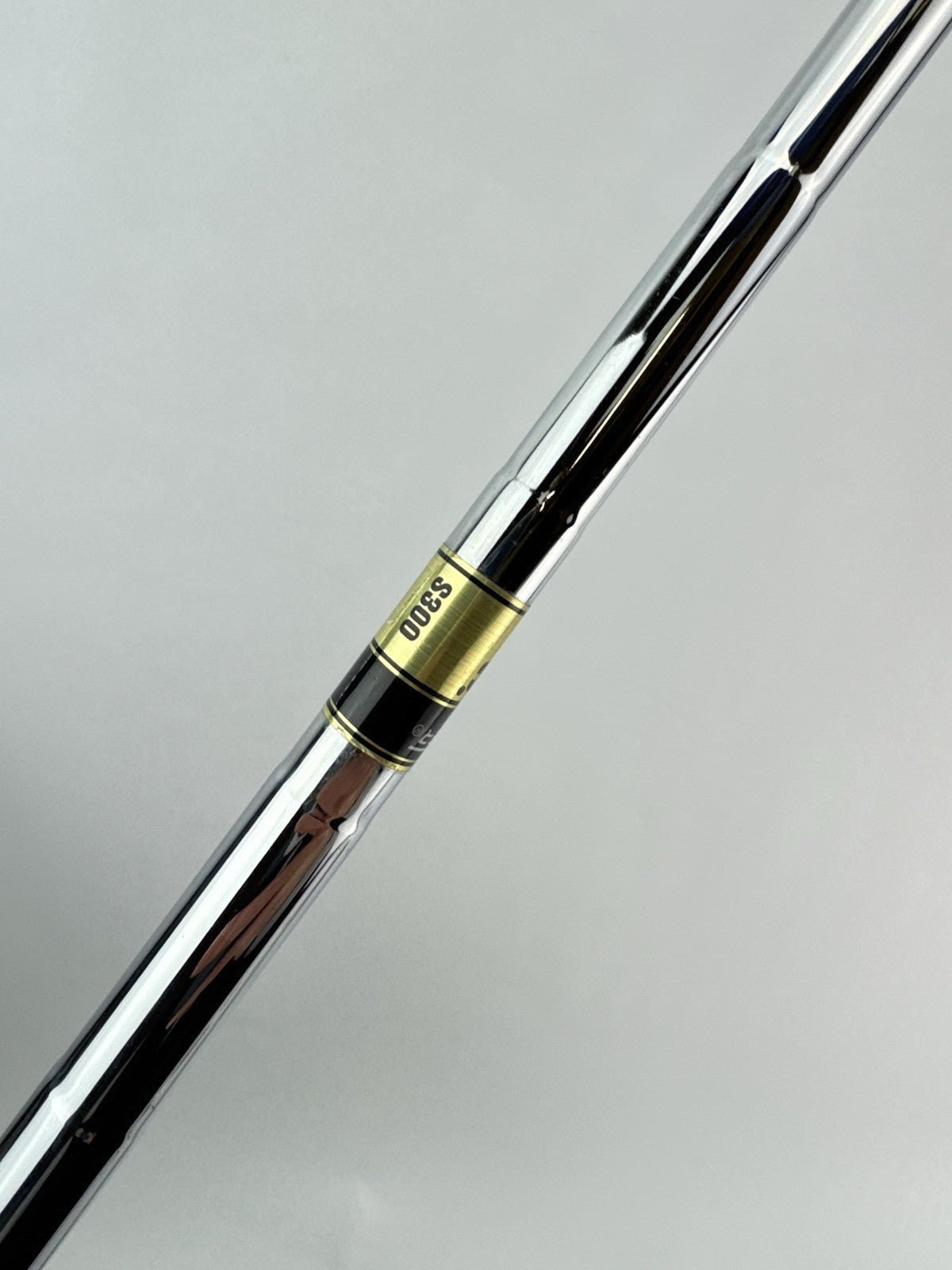 Dynamic Gold S300 Iron Shaft Stiff Flex Steel 35.75” /0.370 Parallel /306144