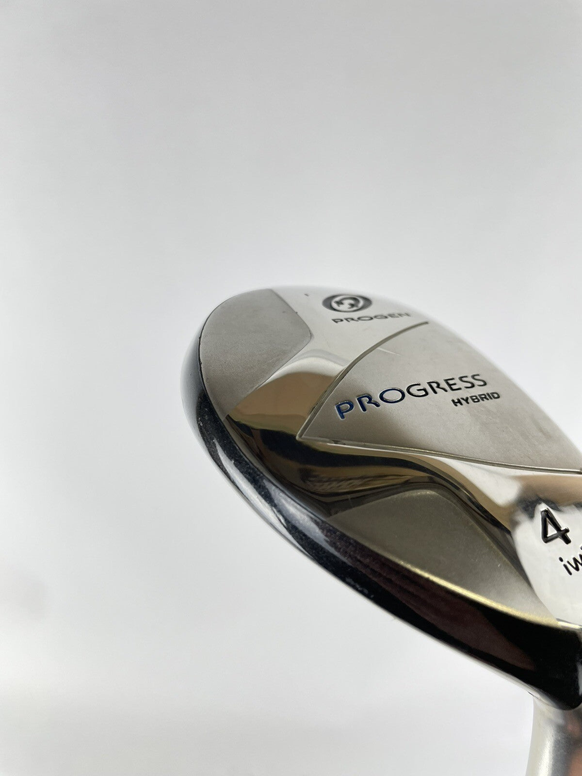 Progen 4 Hybrid 23* Progress Regular Graphite /Right Handed /New Grip /141642